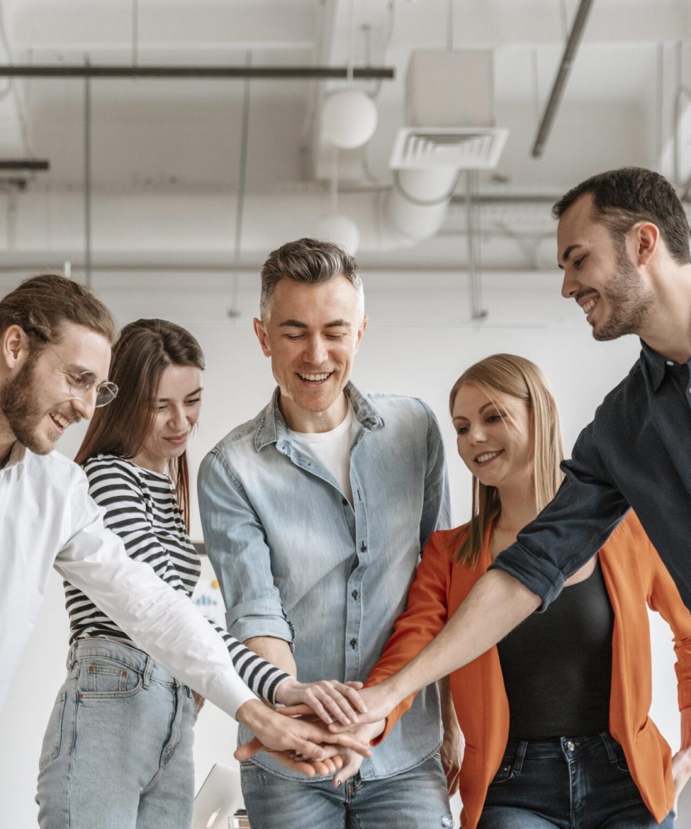 businesspeople-meeting-office-hand-shake